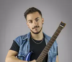AKIN MUTLU